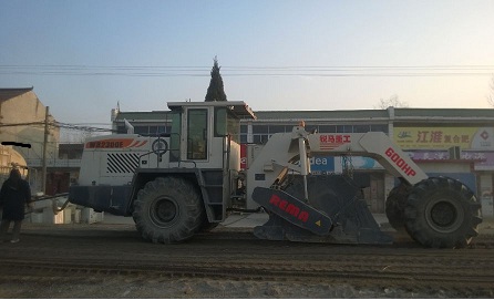 WR2300E，安徽寿县水稳冷再生